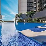 Luxury Penthouse R&F Princess Cove City View Condo