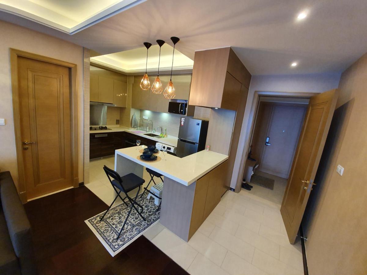 Apartment Luxury Penthouse R&f Princess Cove City View *